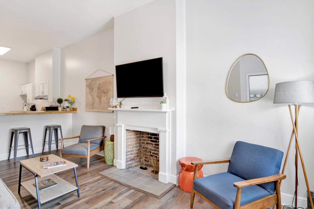 Stars On State In The Heart Of Downtown Apartment Mobile Exterior photo